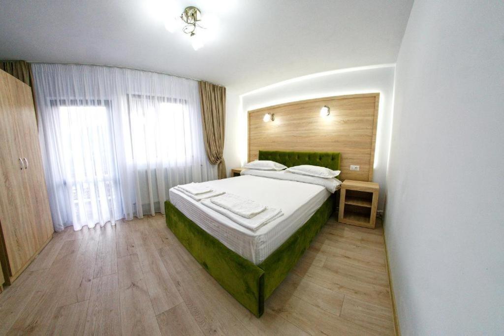 Bucovina Holidays Sadova Кымпулунг-Молдовенеск Экстерьер фото
