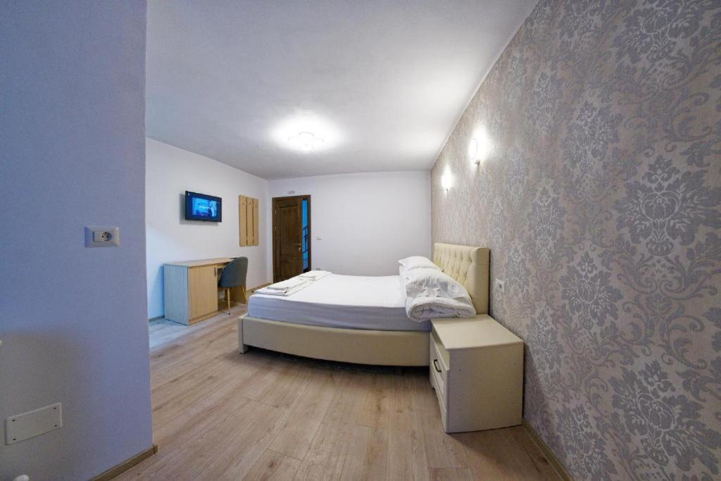 Bucovina Holidays Sadova Кымпулунг-Молдовенеск Экстерьер фото