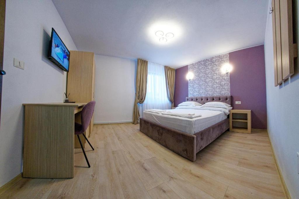 Bucovina Holidays Sadova Кымпулунг-Молдовенеск Экстерьер фото